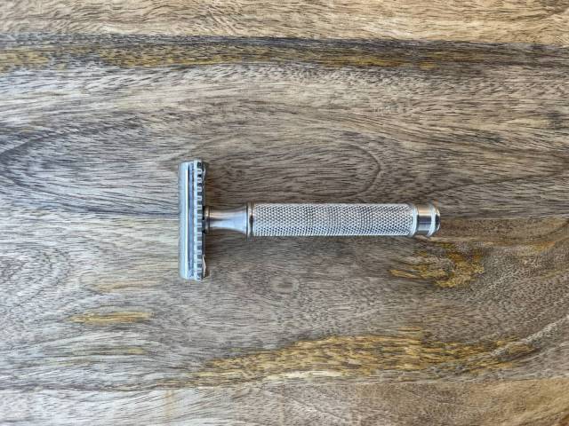 Rasoir de sret en inox - Petit - Gentleman Barbier